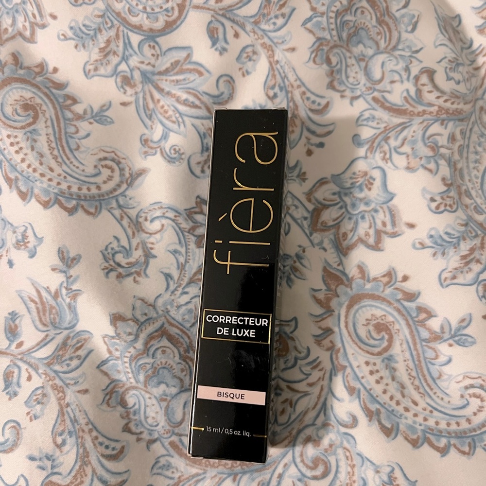 Fiera Luxury Concealer - Bisque
